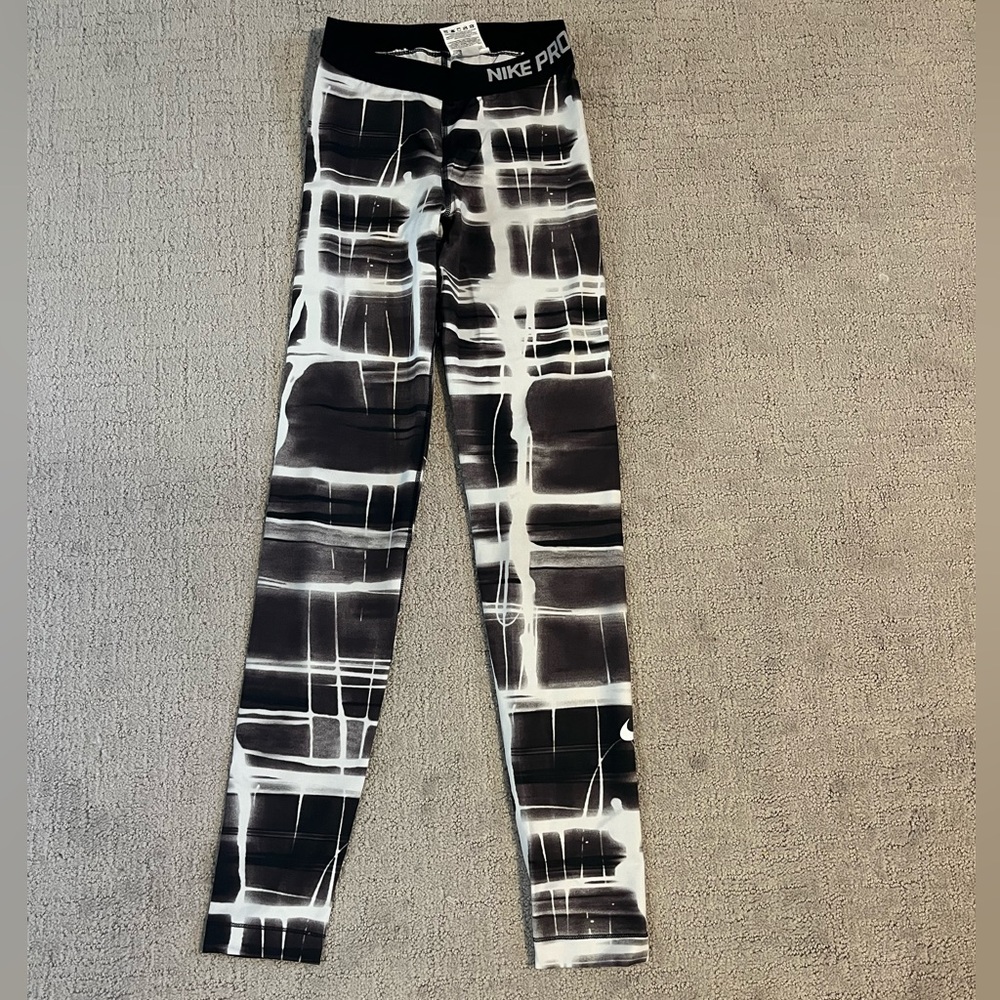 Nike pro leggings